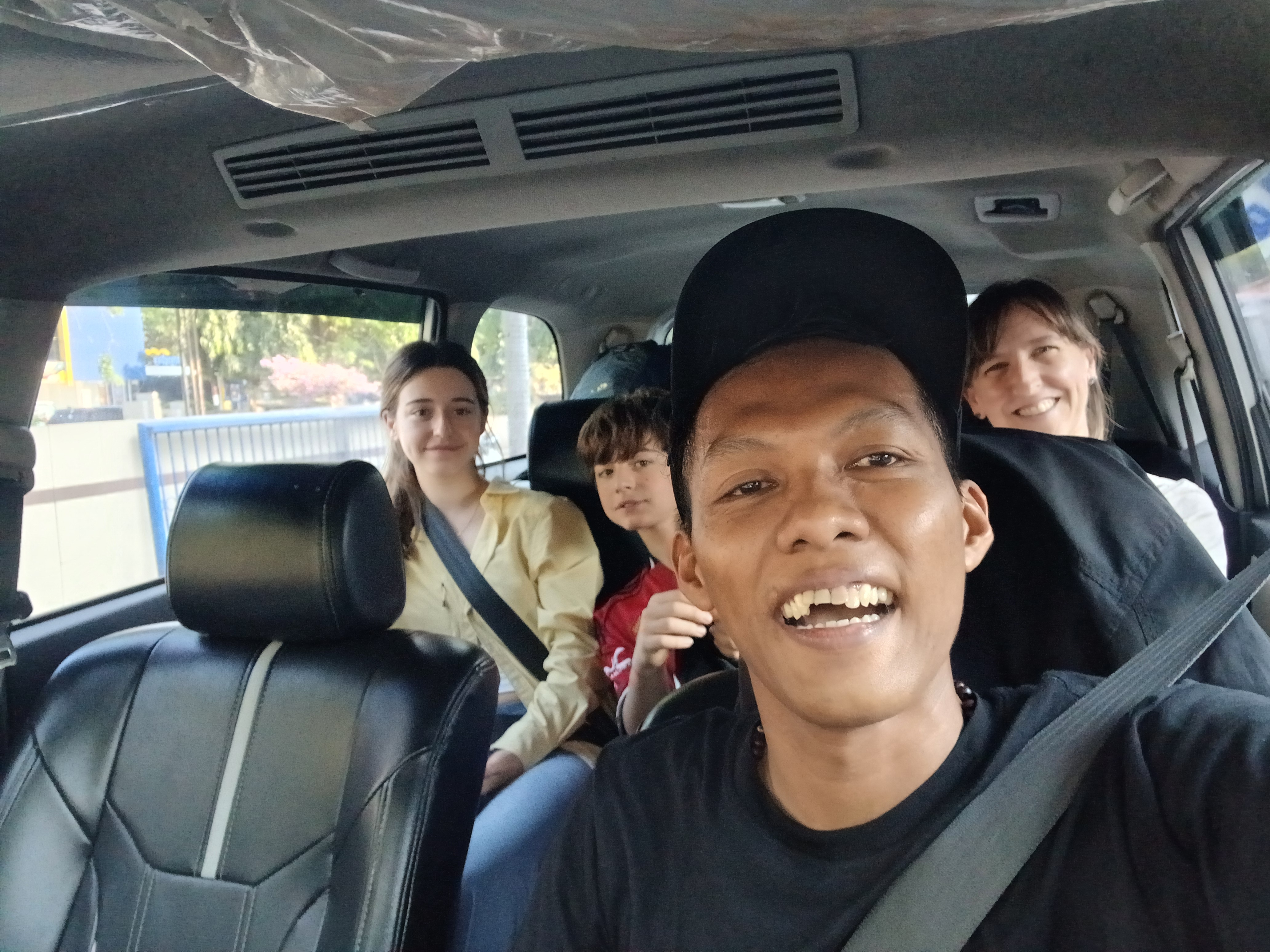 Pick Up From Train Station Probolinggo To Jambuluwuk Bromo Poshtel Pasuruan